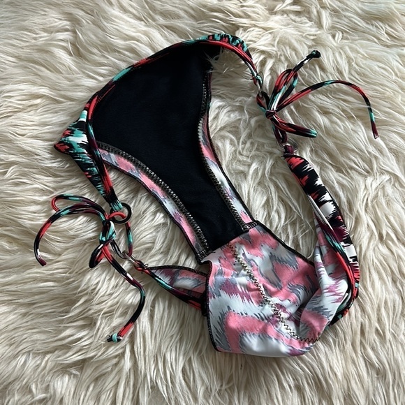 Body Glove Chevron Fringe Strapless Bikini top and bottom swimwear large - Picture 10 of 12